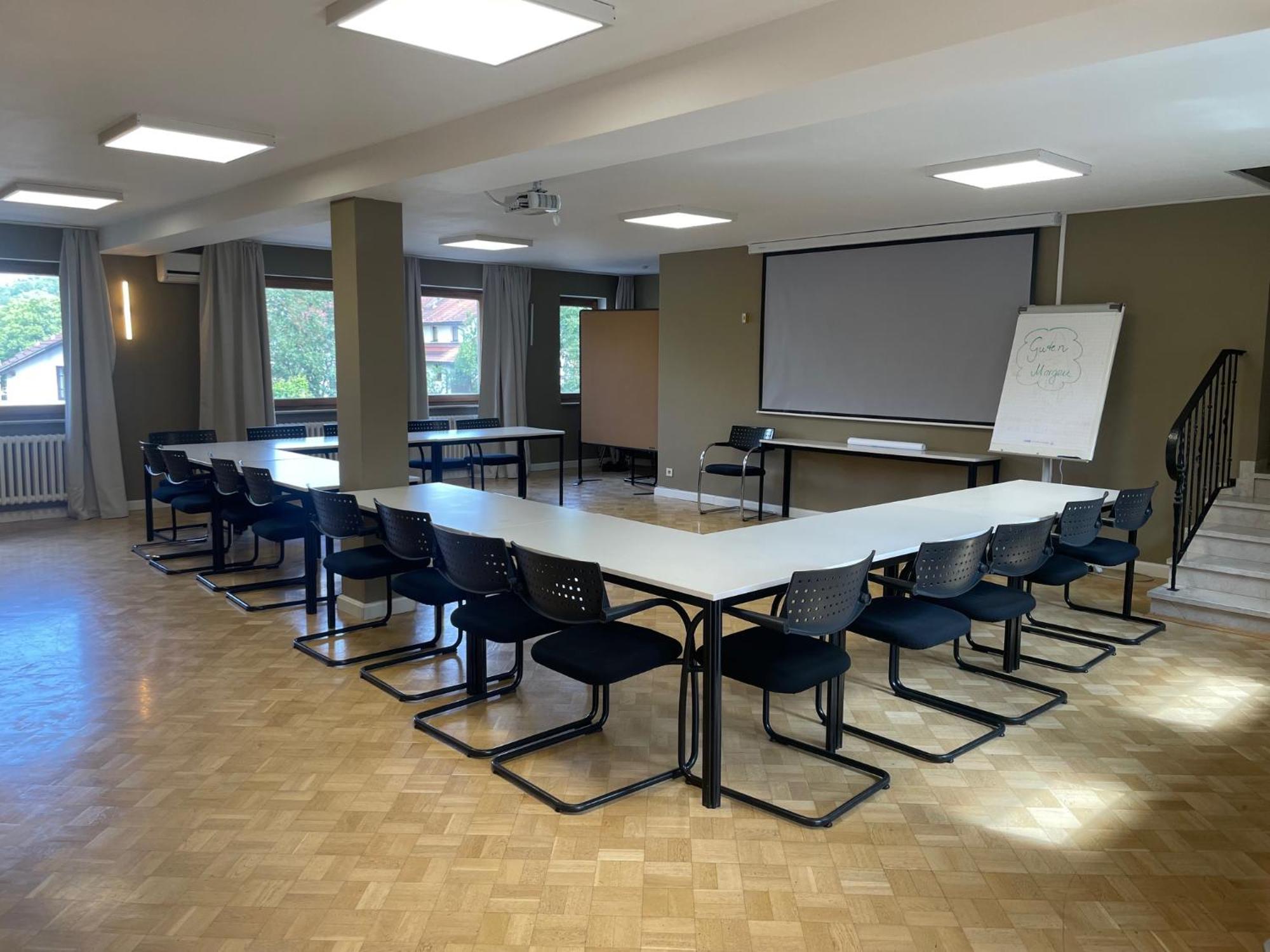 Hotel Tari Hoechberg Екстер'єр фото